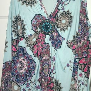 Venus 2x top never worn
